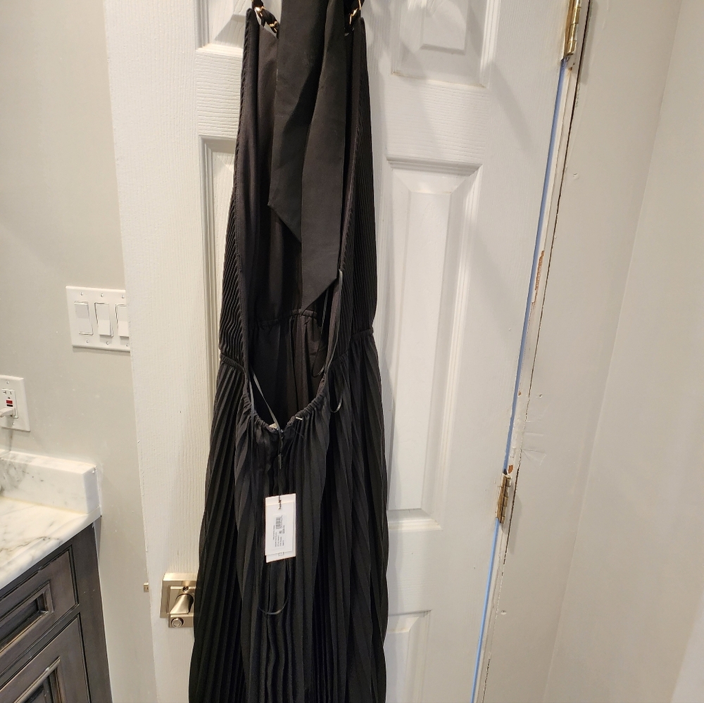 Elegant Black Pleated Dress